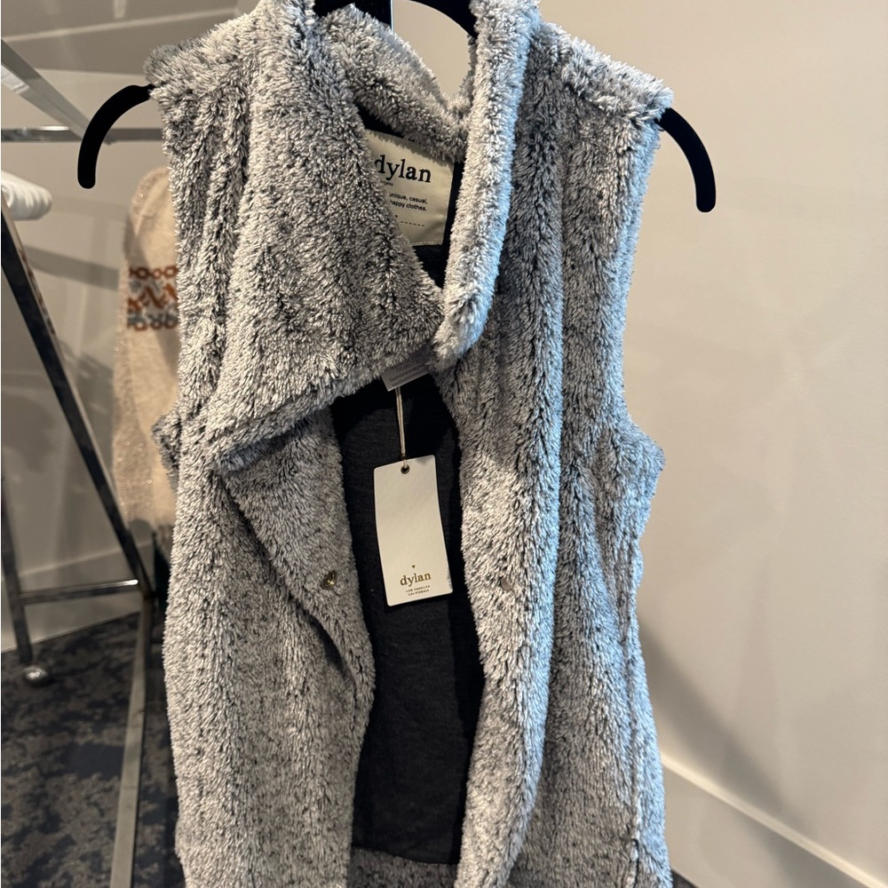 Dylan Soft Gray Fleece Vest